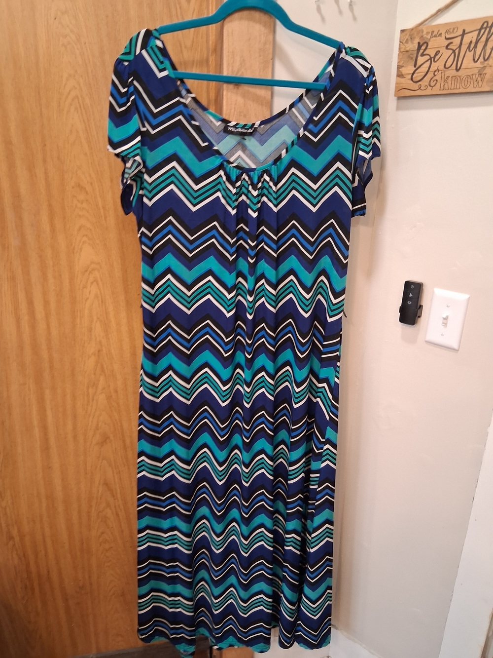 Mlle Gabrielle Chevron Maxi Dress in Teal, Navy & White